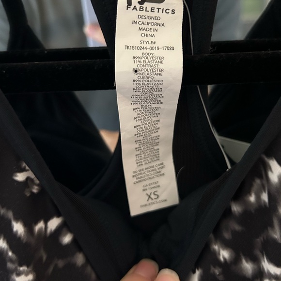 Fabletics Work Out Tank - Picture 5 of 8